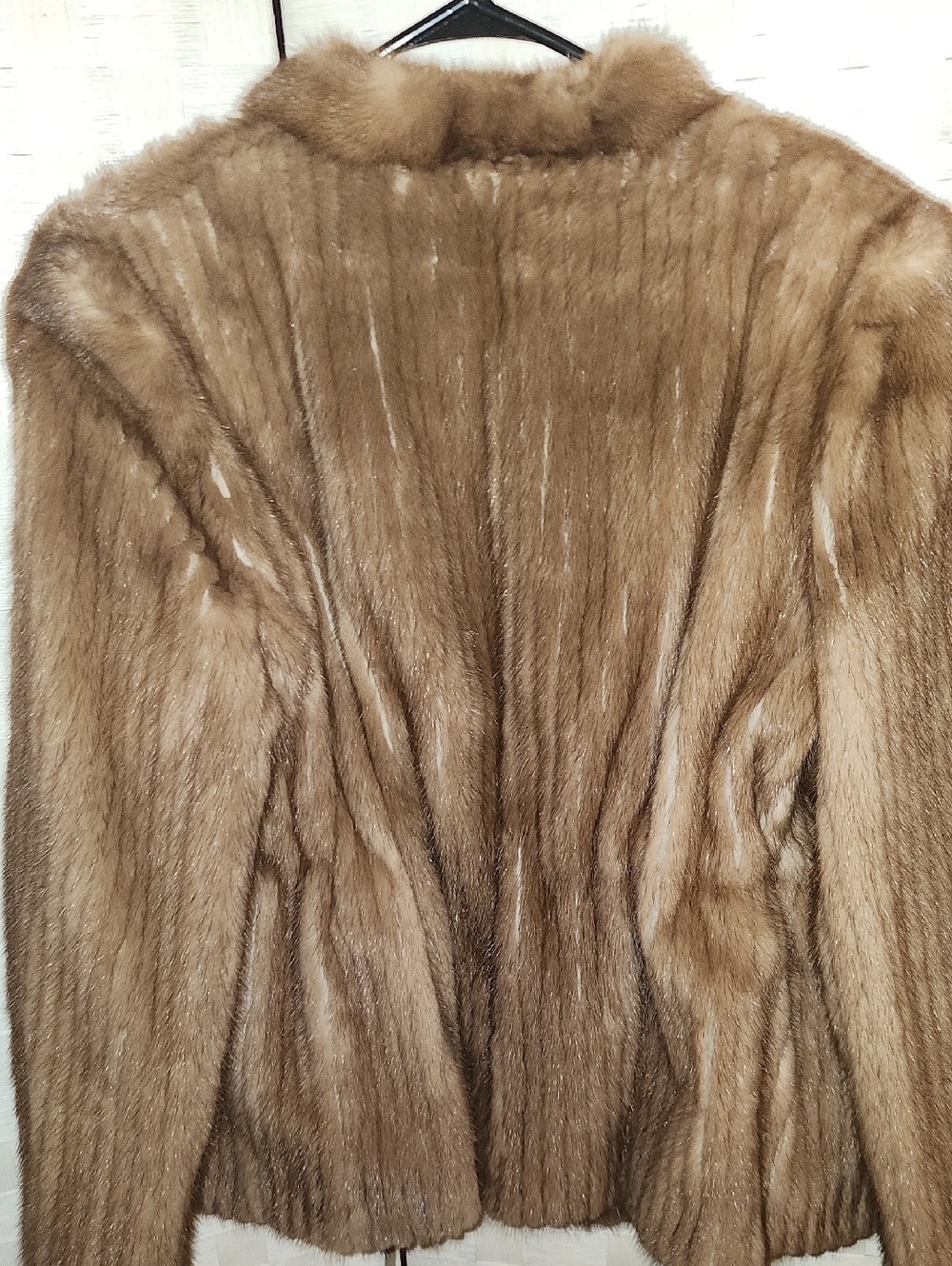 Genuine Mink Saga Beautiful Genuine Fur High Quality Luxury Belted Jacket Large - Picture 8 of 9